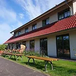 Reetdachhaeuser Am Bakenberg * Dranske