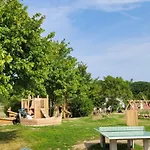 Reetdachhaeuser Am Bakenberg Feriehus *