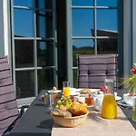 Feriehus Reetdachhaeuser Am Bakenberg Dranske