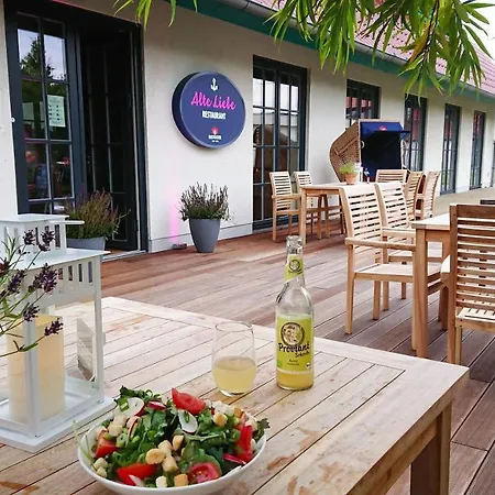 Holiday home Reetdachhaeuser Am Bakenberg Dranske