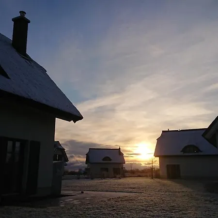 Reetdachhaeuser Im Am Bakenberg Feriehus *