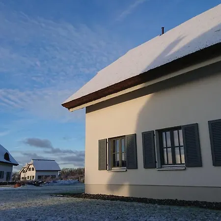 Feriehus Reetdachhaeuser Im Am Bakenberg *