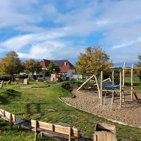 Reetdachhaeuser Am Bakenberg * ドランスケ