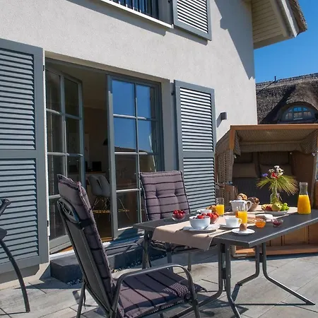 Reetdachhaeuser Am Bakenberg 別荘