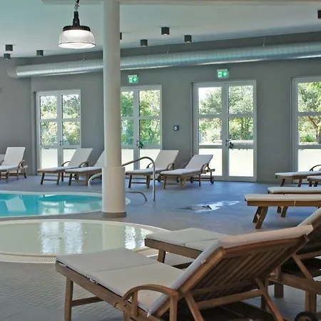 Reetdachhaeuser Am Bakenberg Holiday home Dranske