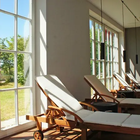 Reetdachhaeuser Im Am Bakenberg Feriehus *