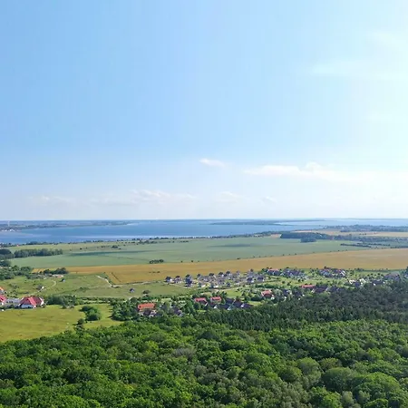 Reetdachhaeuser Im Am Bakenberg Feriehus Dranske