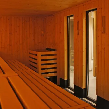 Feriehus Reetdachhaeuser Im Am Bakenberg