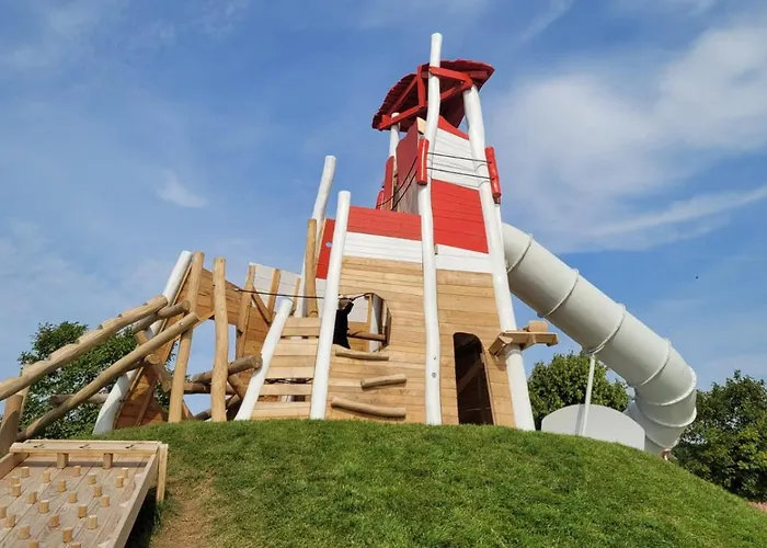 Ferienhaus Reetdachhäuser Am Bakenberg