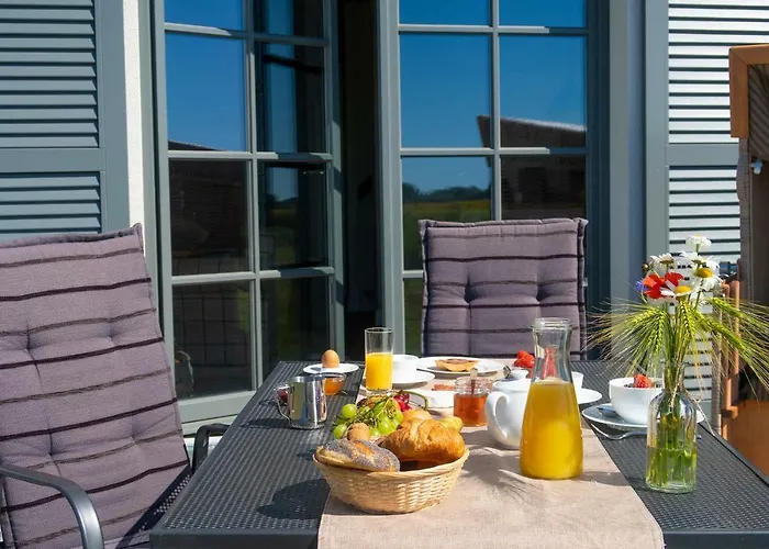 Ferienhaus Reetdachhäuser Am Bakenberg Dranske