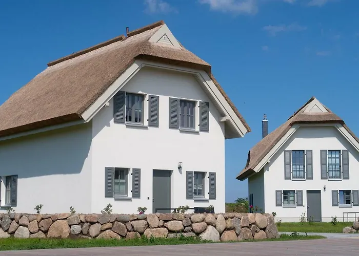 Ferienhaus Reetdachhäuser Am Bakenberg Dranske