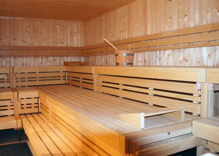 Reetdachhäuser Am Bakenberg * Dranske