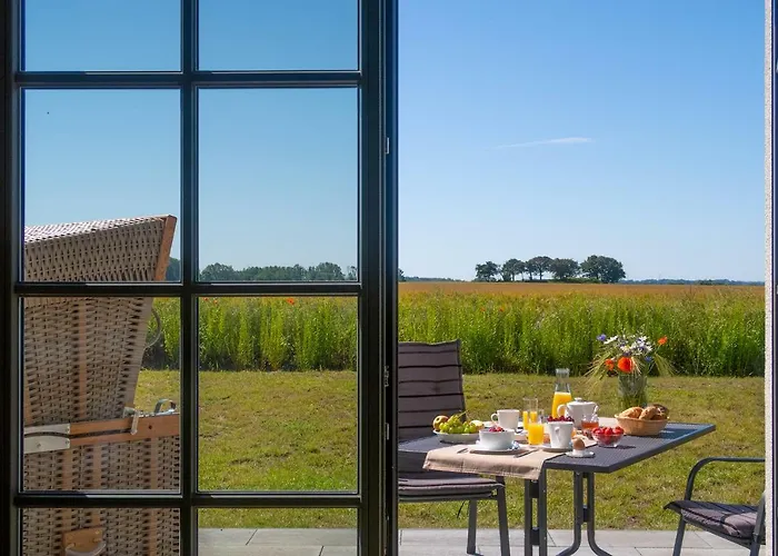 Ferienhaus Reetdachhäuser Am Bakenberg